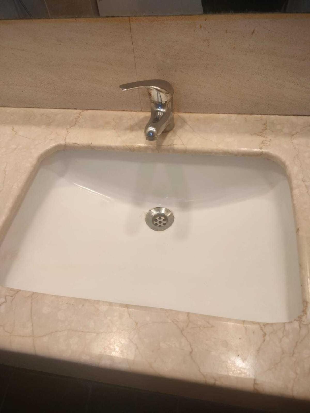 Spot On Sri Krish Hotel Веллуру Экстерьер фото